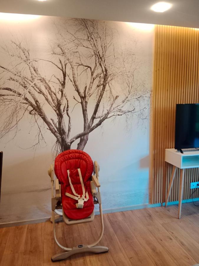 Pfastatt Tres Bel Appartement Rez De Jardin Appart De 53M2. מראה חיצוני תמונה