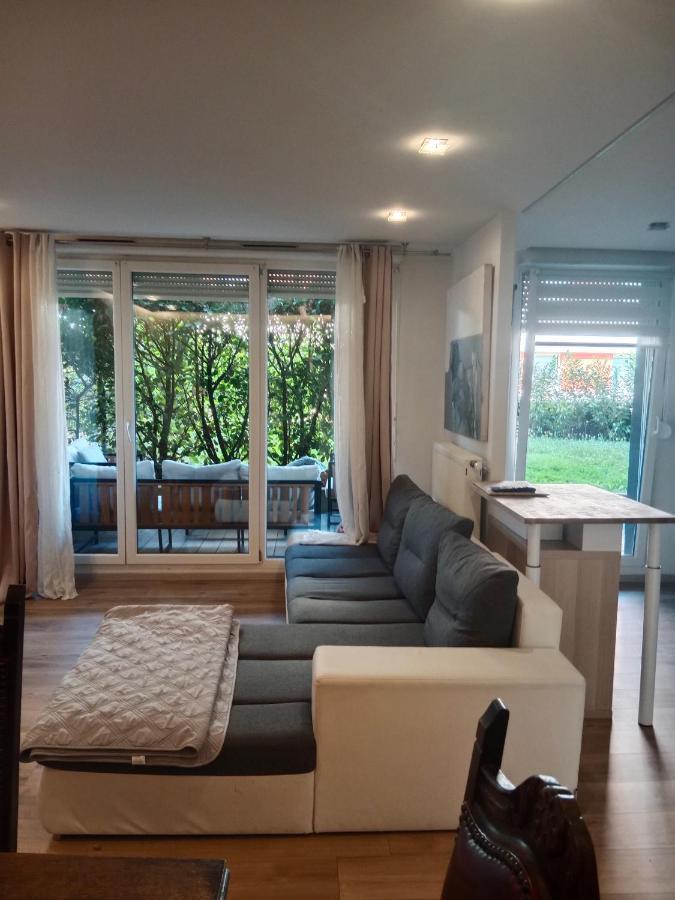 Pfastatt Tres Bel Appartement Rez De Jardin Appart De 53M2. מראה חיצוני תמונה